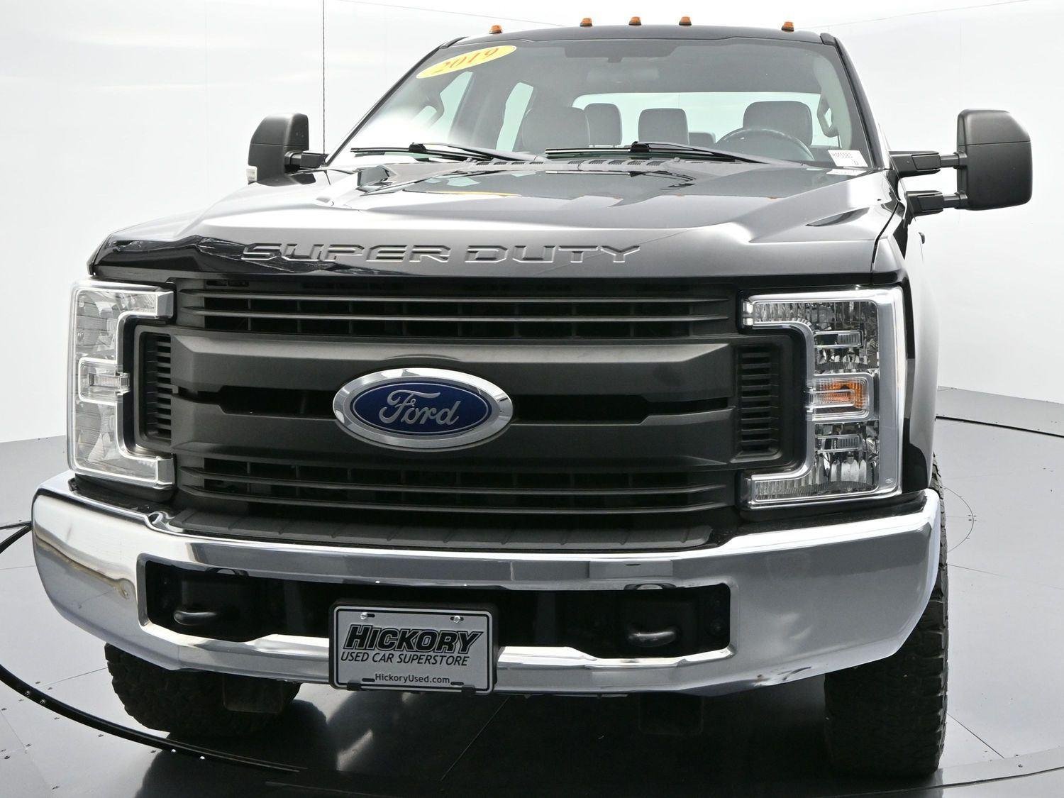 2019 Ford F-250 XL photo 2