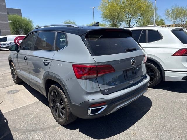 Used 2023 Pure Gray w/Black Roof Volkswagen SE image 5