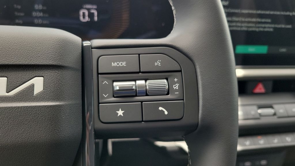 New 2027 Iceberg Green Kia S image 20