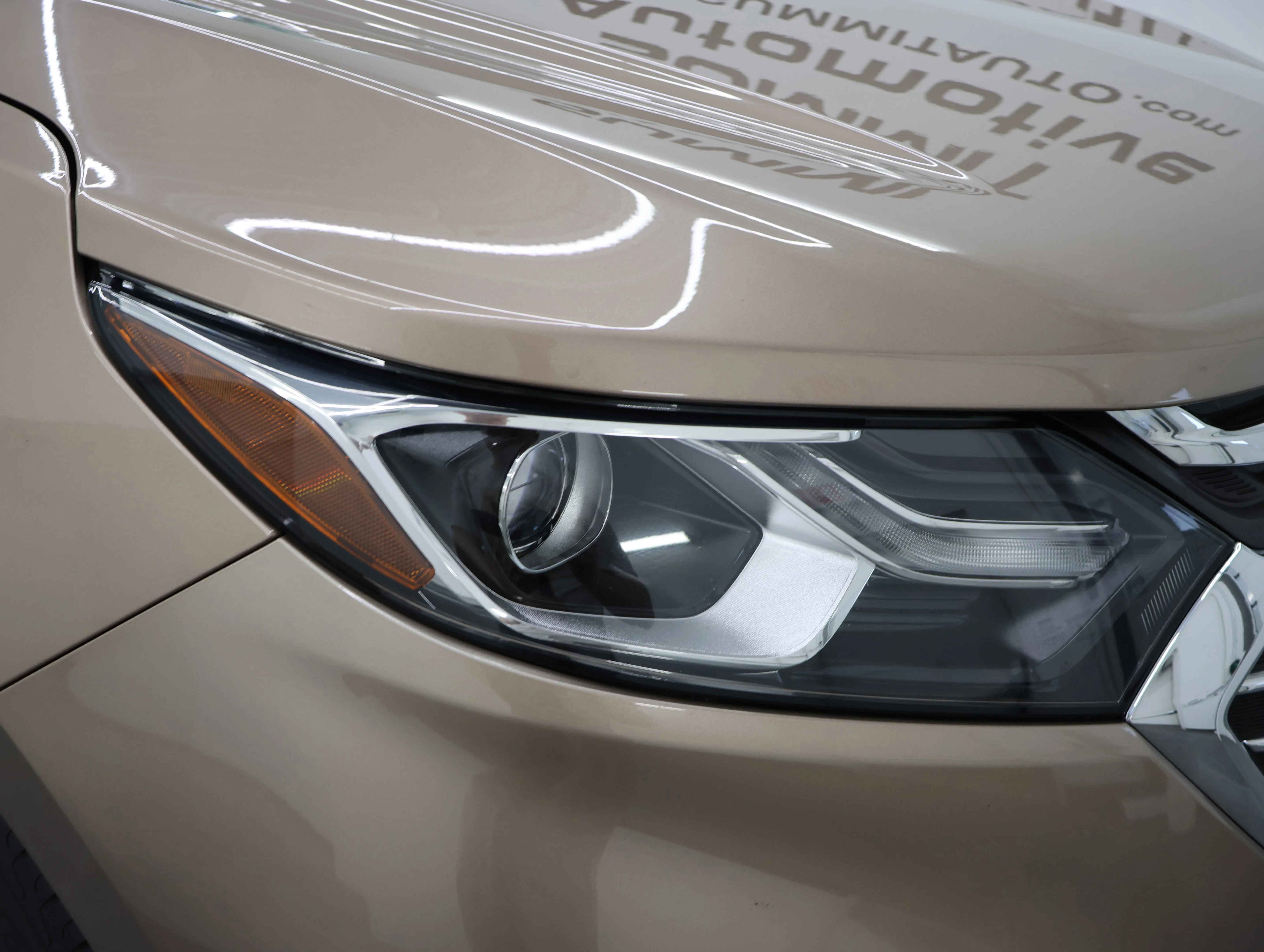 Used 2018 Sandy Ridge Metallic Chevrolet Premier image 21