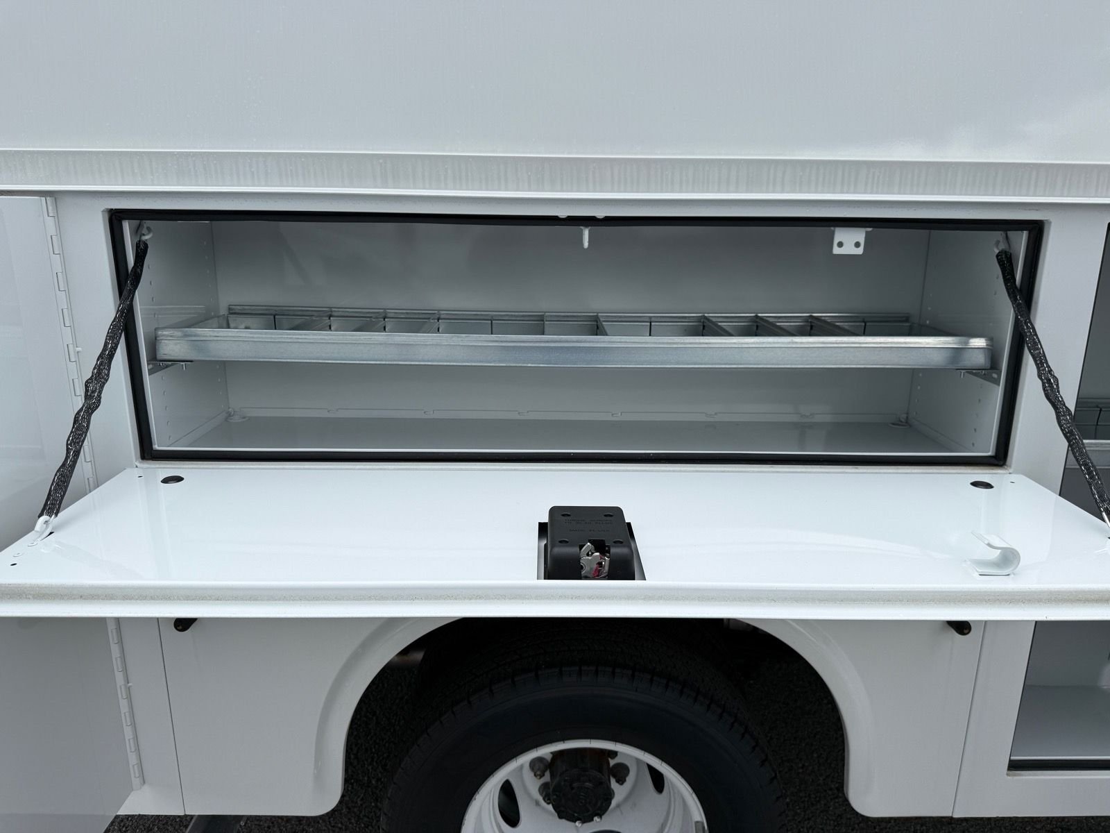 2026 Ford E-Series Cutaway Base - Photo 40