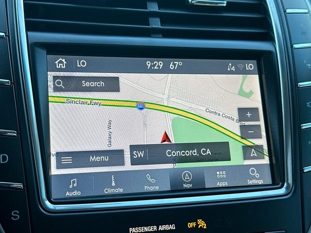 Used 2019 White Lincoln Reserve image 18