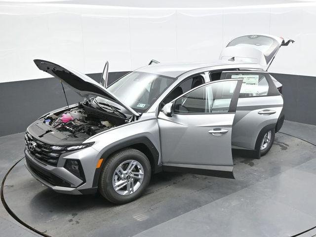 New 2026 Silver Hyundai SE FWD image 28