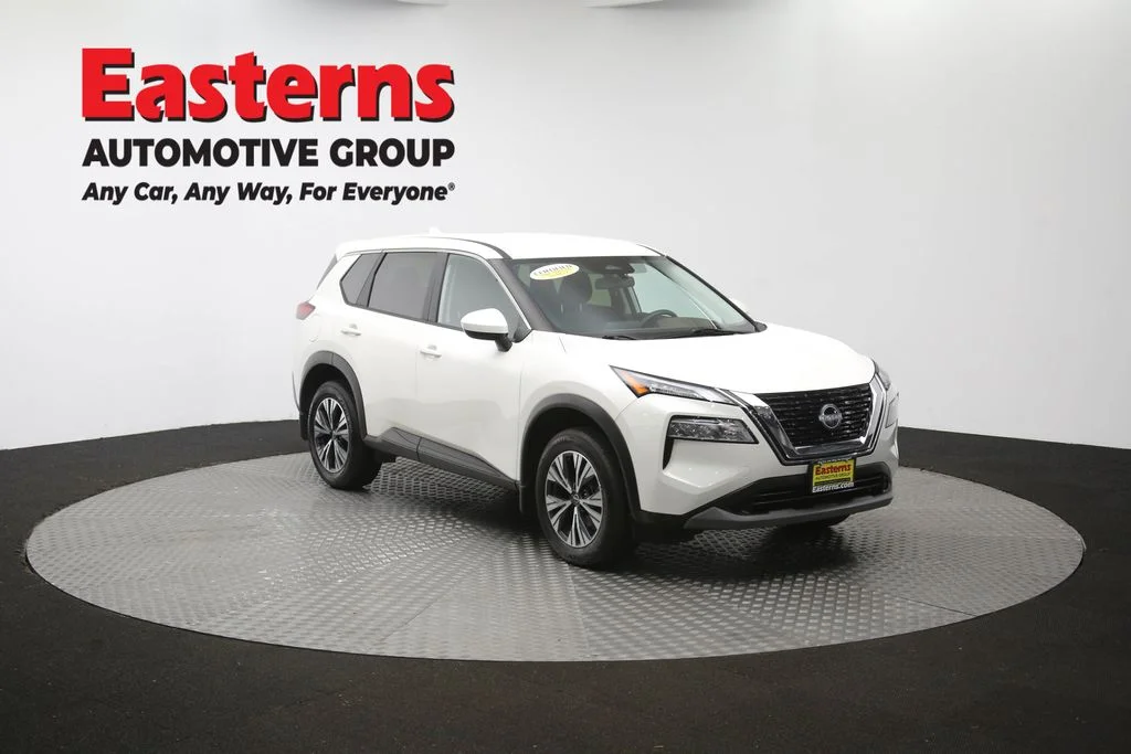 Used 2023 White Nissan SV image 48