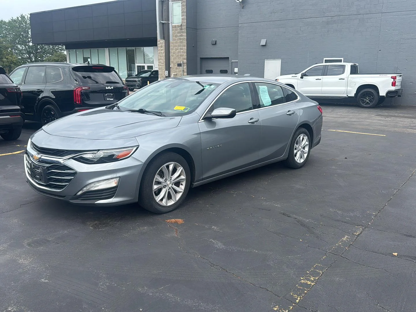 Used 2024 Sterling Gray Metallic Chevrolet LT image 3