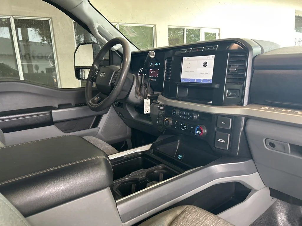 Used 2024 White Ford XLT image 28