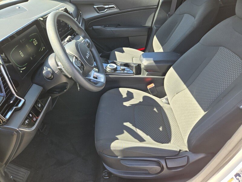 Used 2023 Snow White Pearl KIA LX AWD image 10