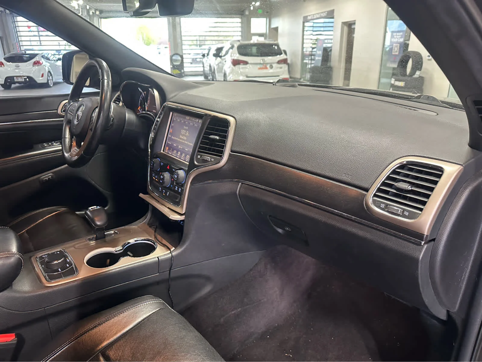 2015 Jeep Grand Cherokee Limited - Photo 19