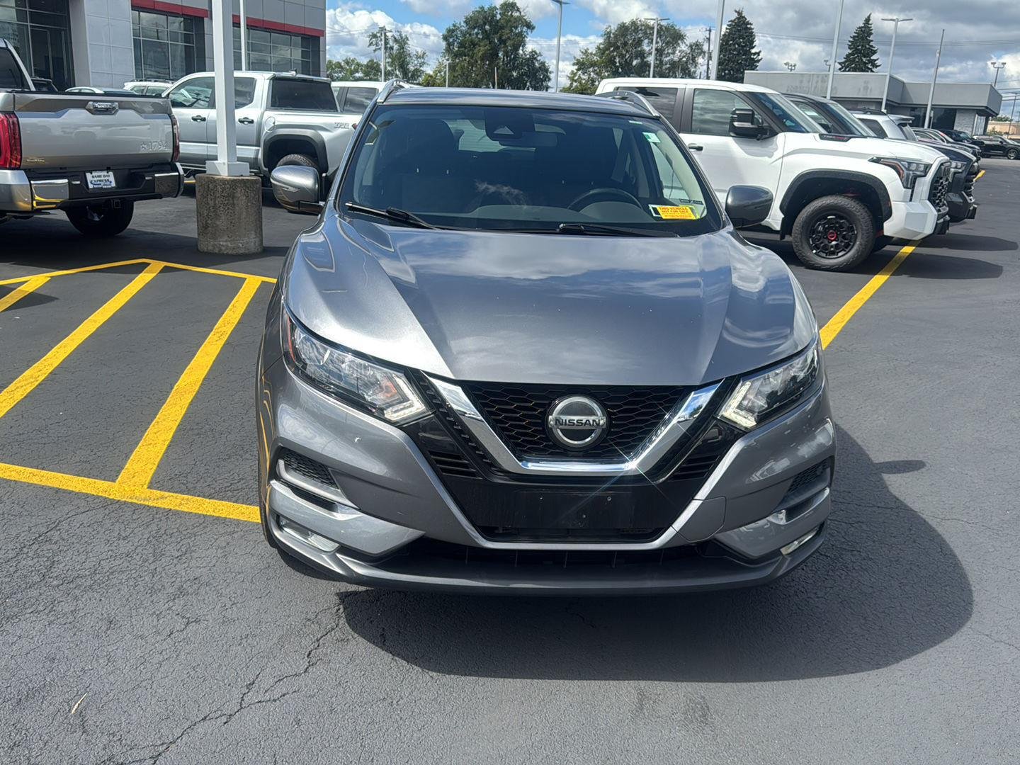 Used 2020 Gun Metallic Nissan SV image 2