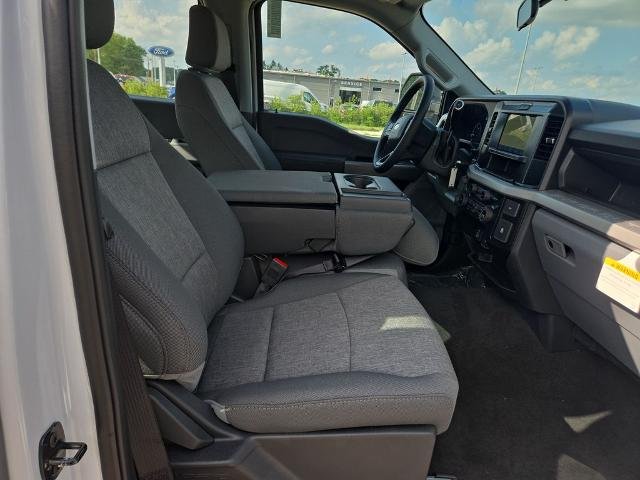 New 2026 Oxford White Ford F-250® XL image 33