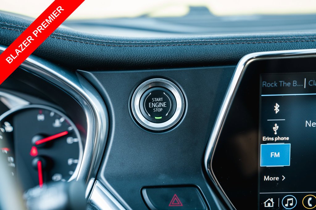 Used 2019 Summit White Chevrolet Premier image 18