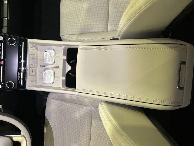New 2026 Shimmering Silver Hyundai Calligraphy AWD image 23
