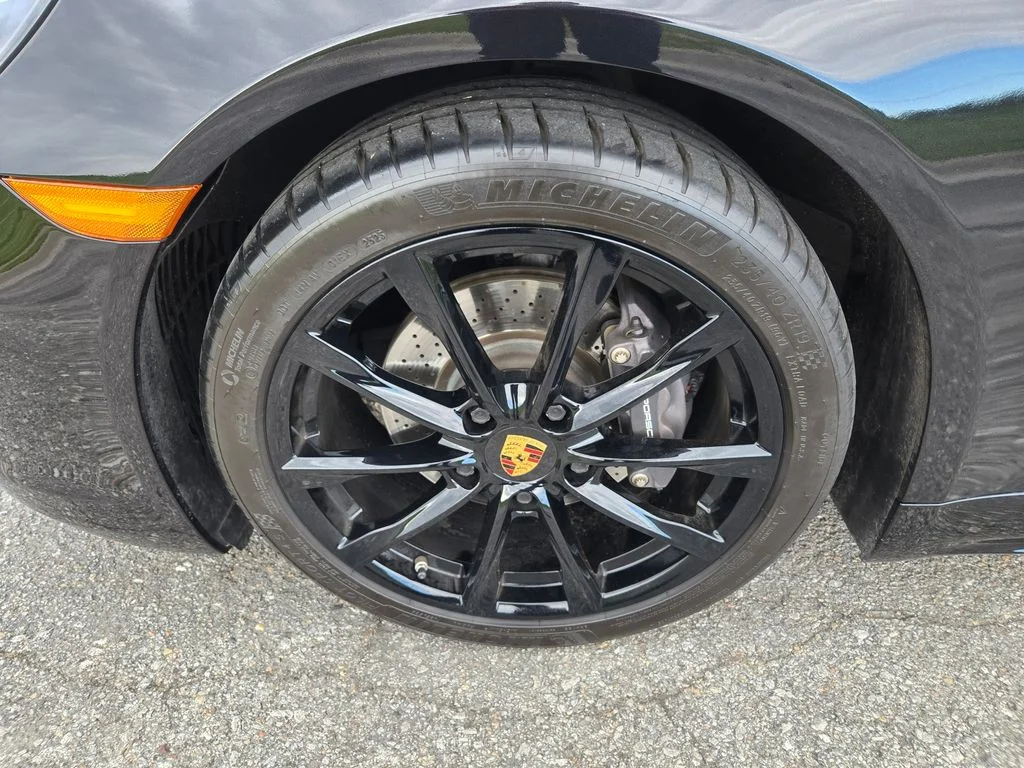 Used 2019 Black Porsche Base image 10