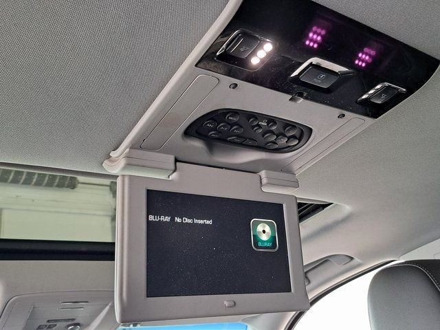 Used 2018 Gray Chevrolet LT image 29