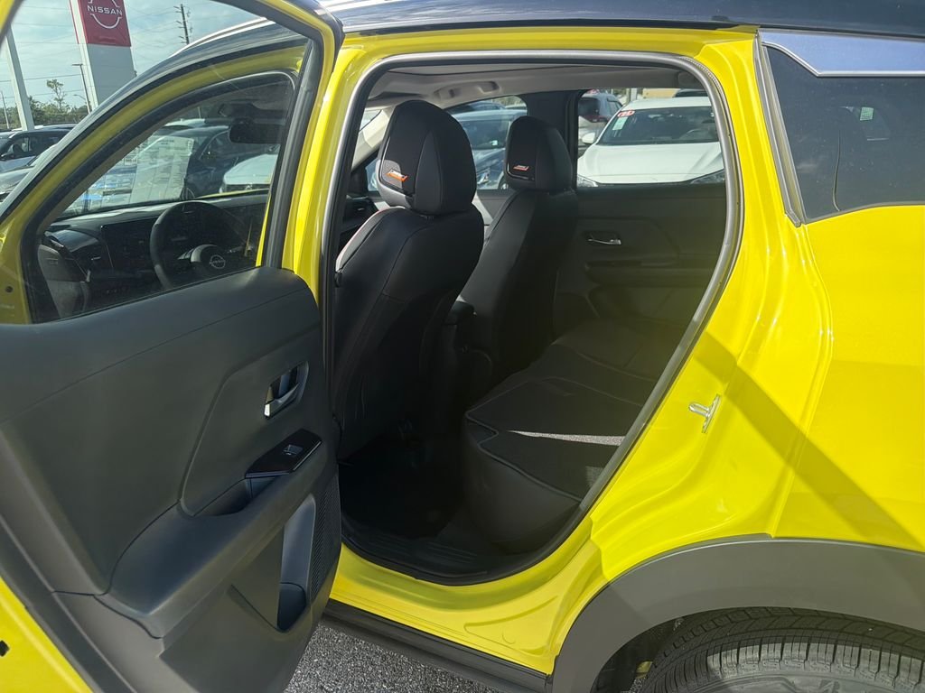 2026 Nissan KICKS SR - Photo 17