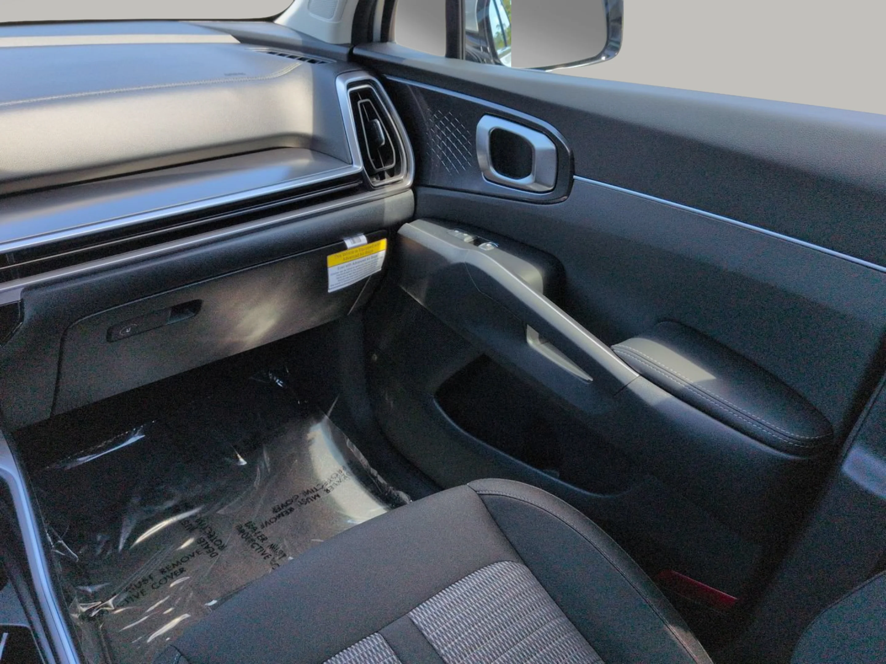 New 2026 Ivory Silver Kia LX image 25