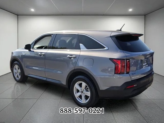 Used 2023 Silver Kia LX image 3