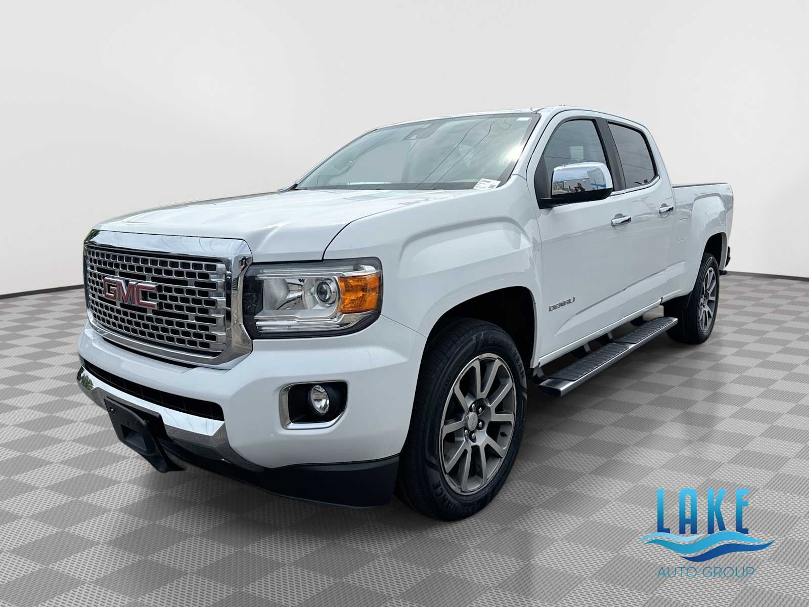 2019 GMC Canyon 4WD Denali Crew Cab Long Box's photo