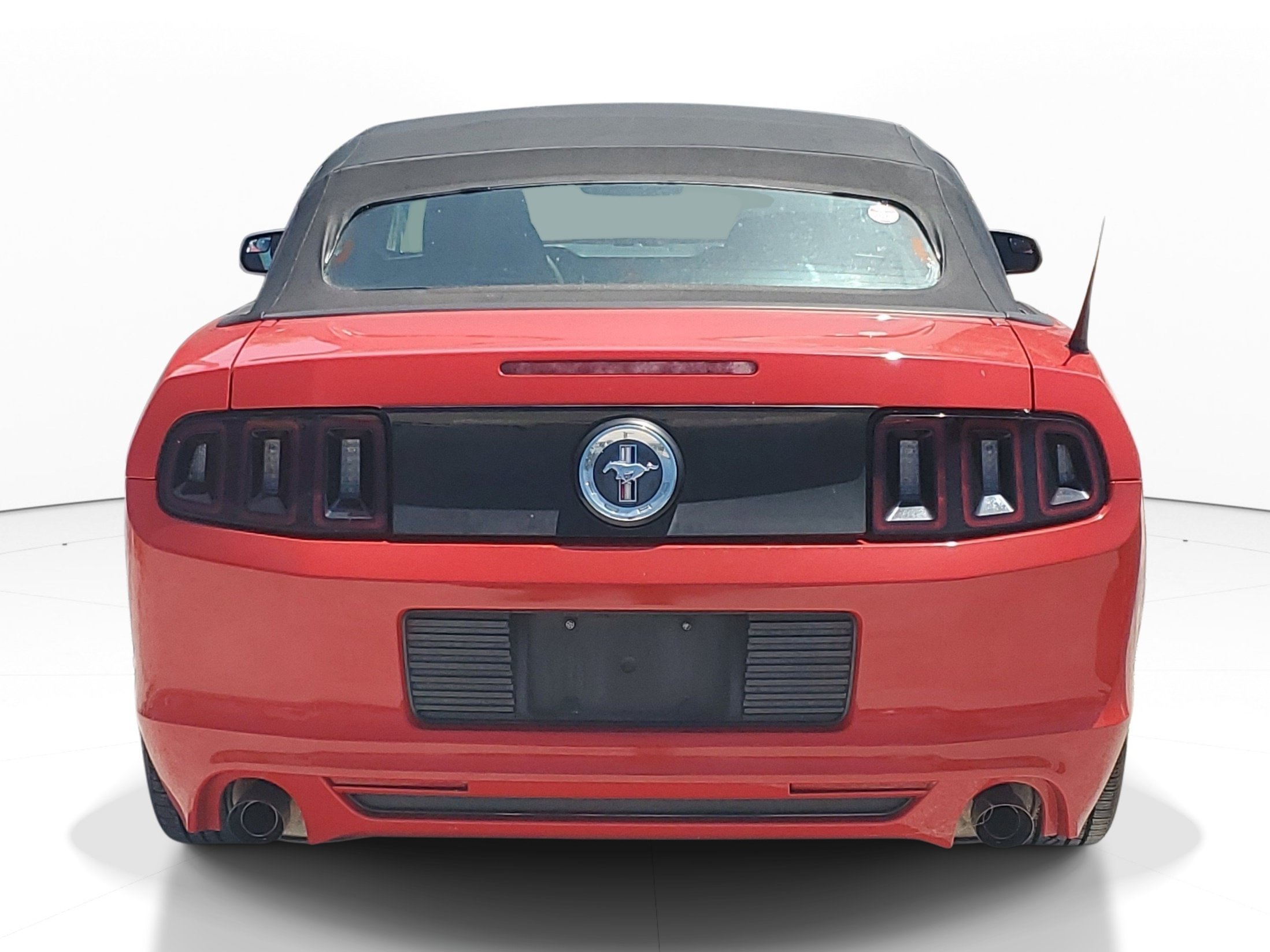 Used 2013 Red Ford V6 image 8