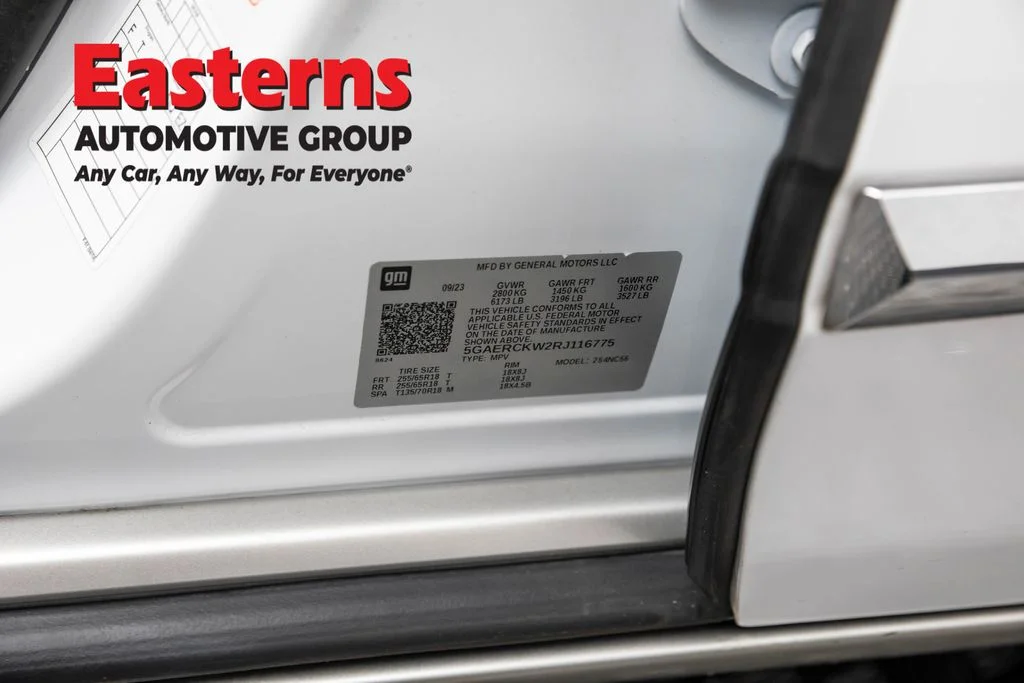 Used 2024 White Buick Premium Group image 36