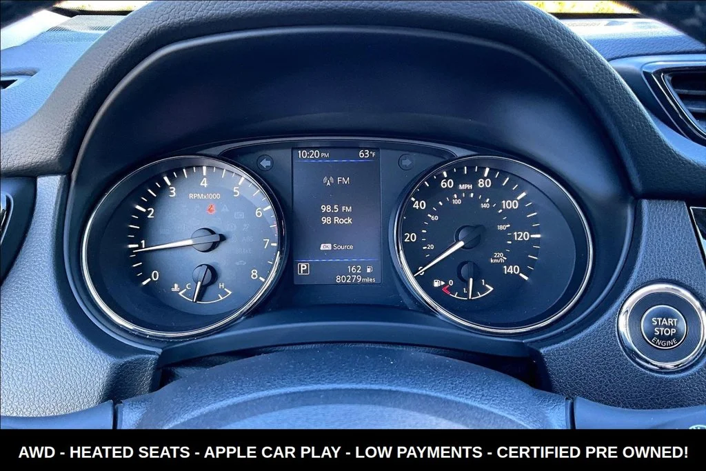 Used 2019 White Nissan SV image 15