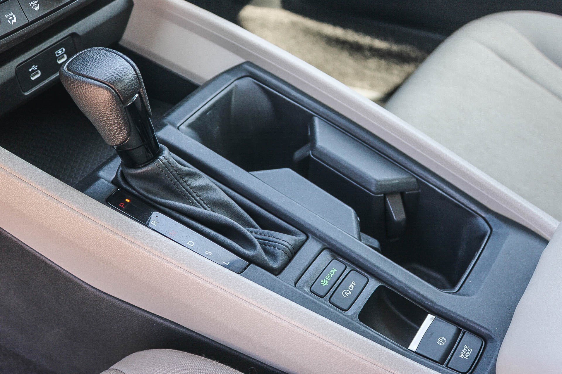 Used 2023 Meteorite Gray Metallic Honda EX image 19