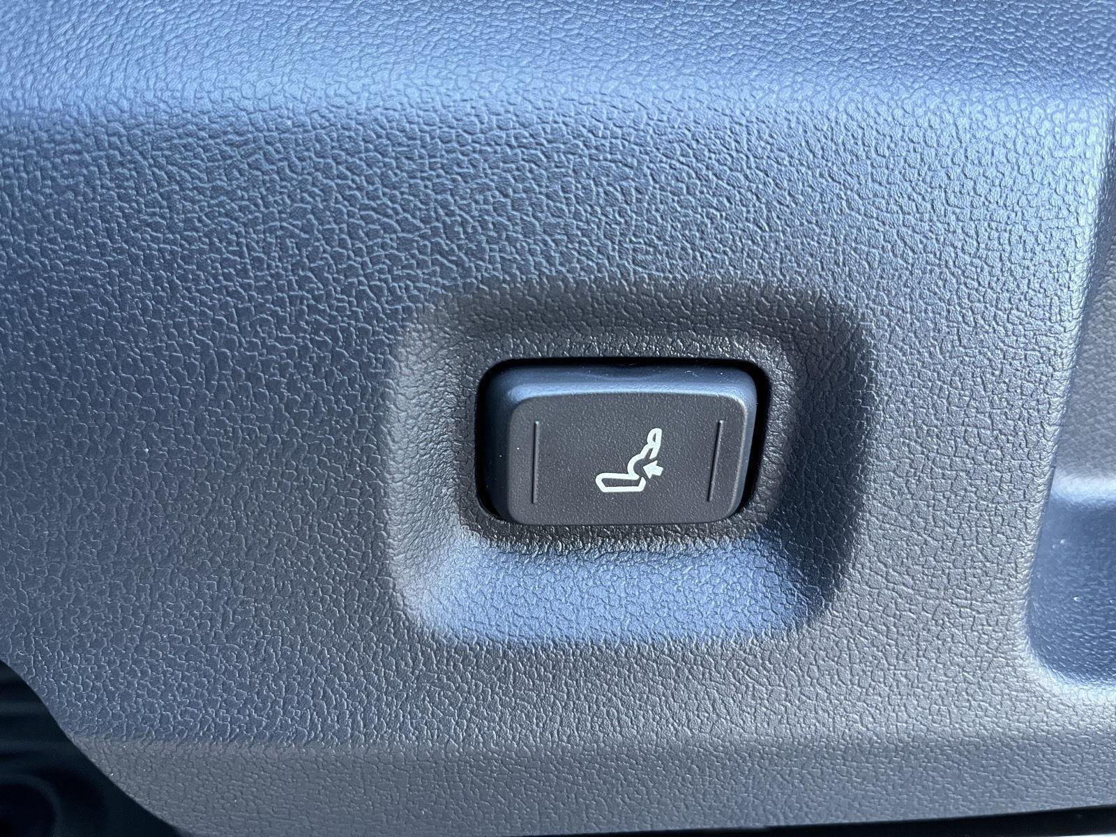 2026 Toyota Tacoma TRD Off Road - Photo 10