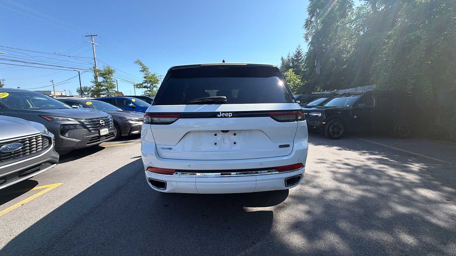 Used 2023 Bright White Clearcoat Jeep Overland image 6