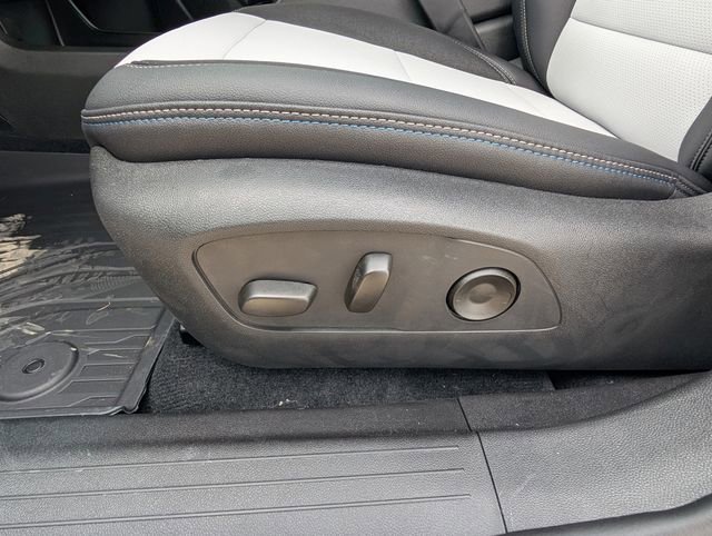 2026 Chevrolet Equinox EV 2LT - Photo 11