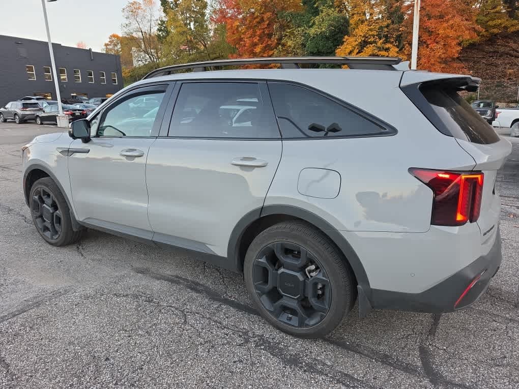 Used 2025 Wolf Gray Kia X-Line SX Prestige image 8