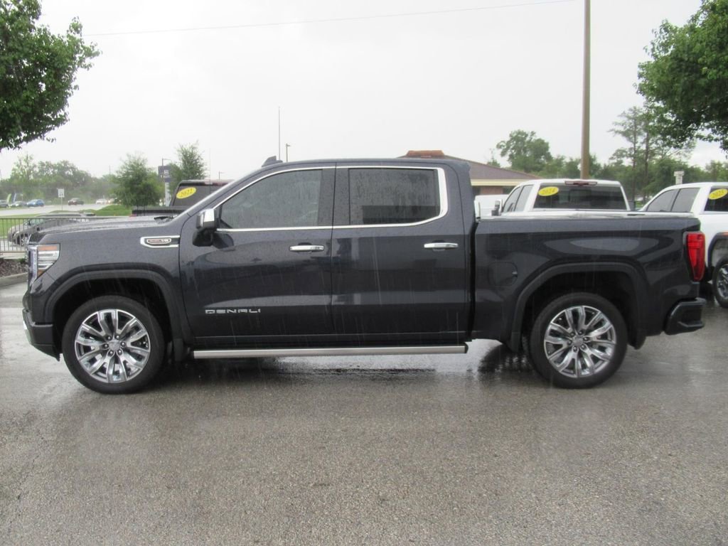 Used 2025 Titanium Rush Metallic GMC Denali image 4