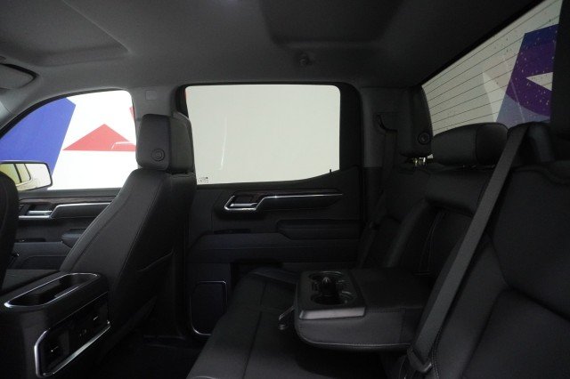 2026 GMC Sierra 1500 SLT - Photo 24