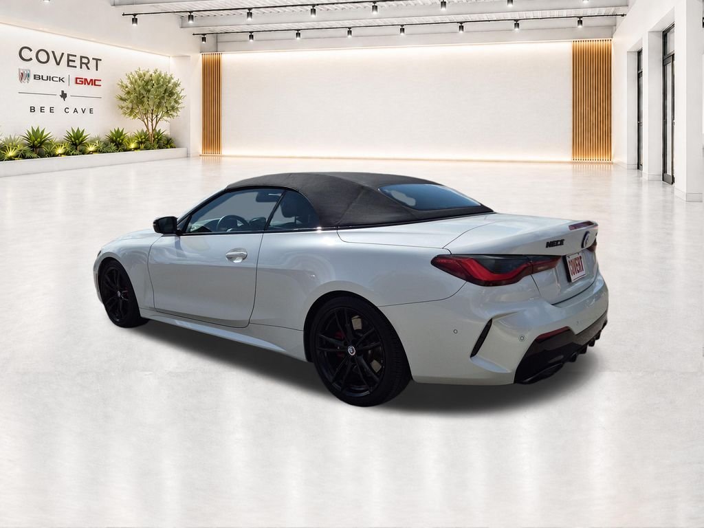 Used 2023 White BMW M440i image 10