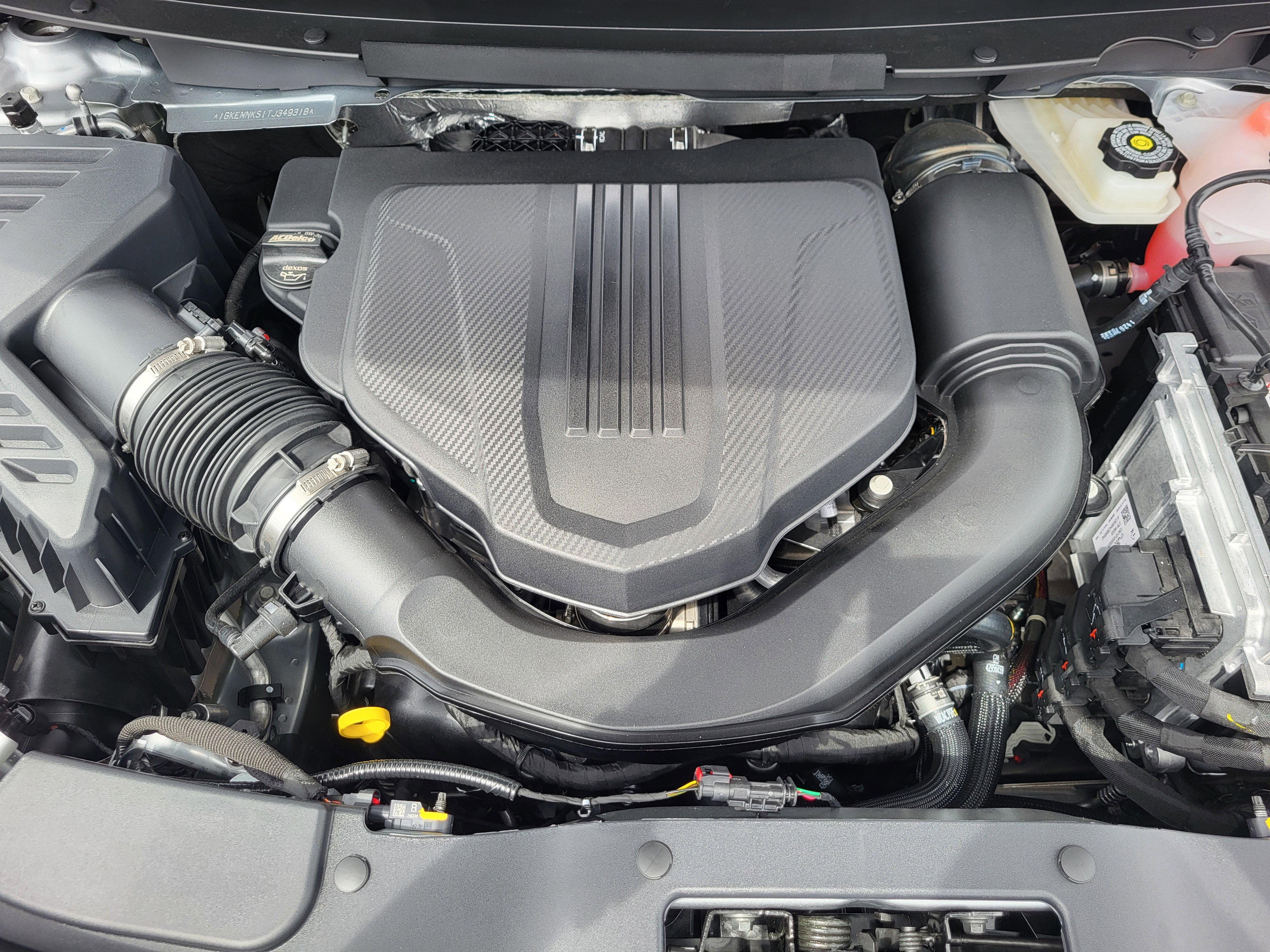 New 2026 Sterling Metallic GMC Elevation image 25