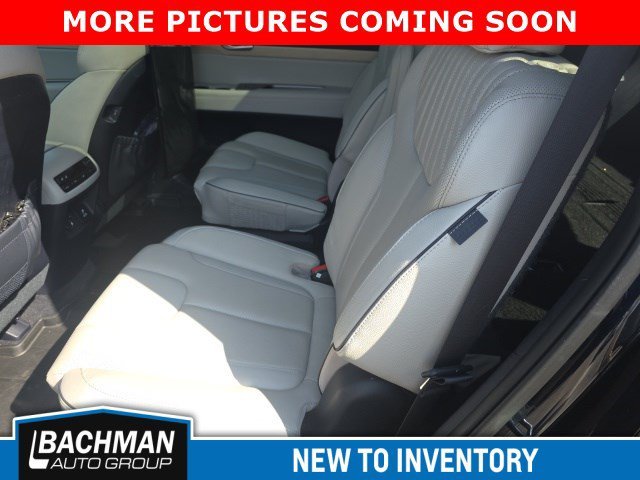 Used 2023 Moonlight Cloud Hyundai Limited image 5