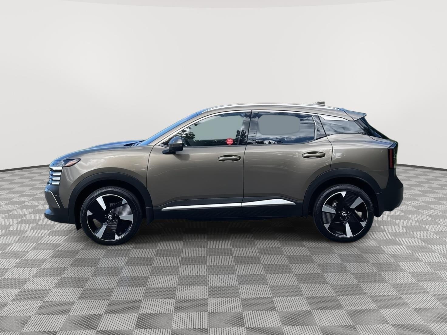 Used 2025 Canyon Bronze Metallic Nissan SR image 8