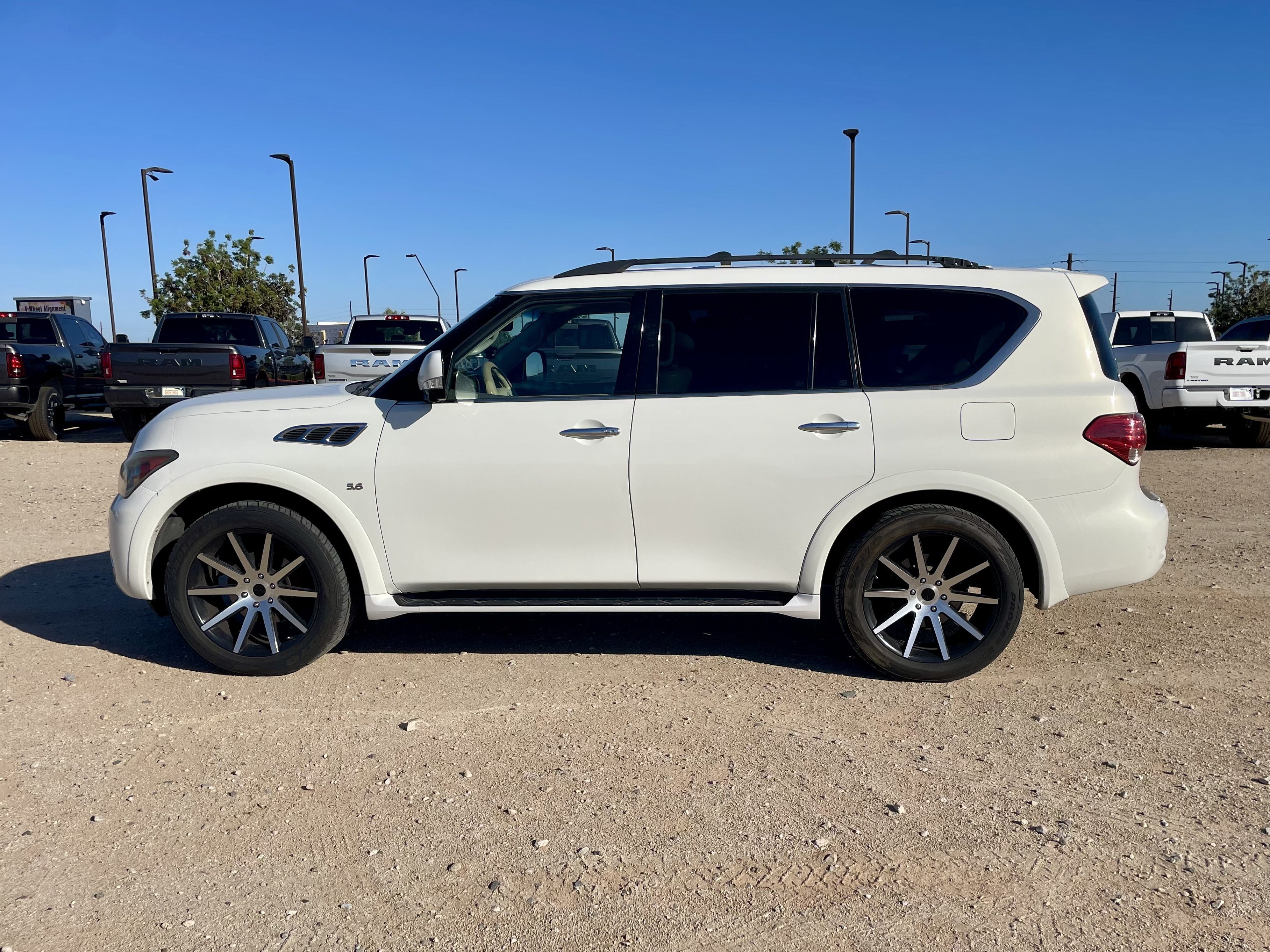 Used 2014 INFINITI QX80 Base with VIN JN8AZ2NFXE9552390 for sale in Queen Creek, AZ