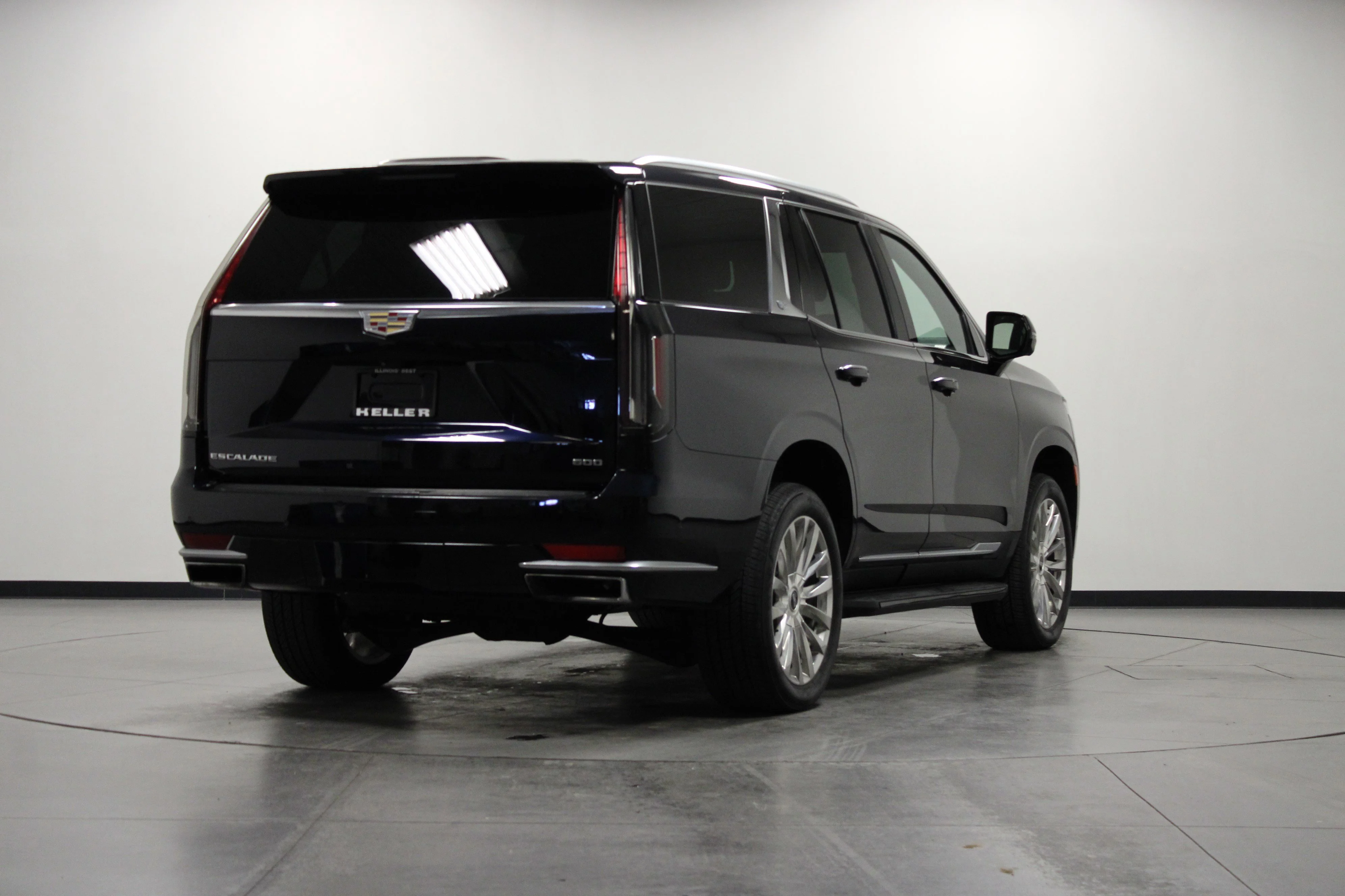 Used 2023 Dark Moon Blue Metallic Cadillac Premium Luxury image 4