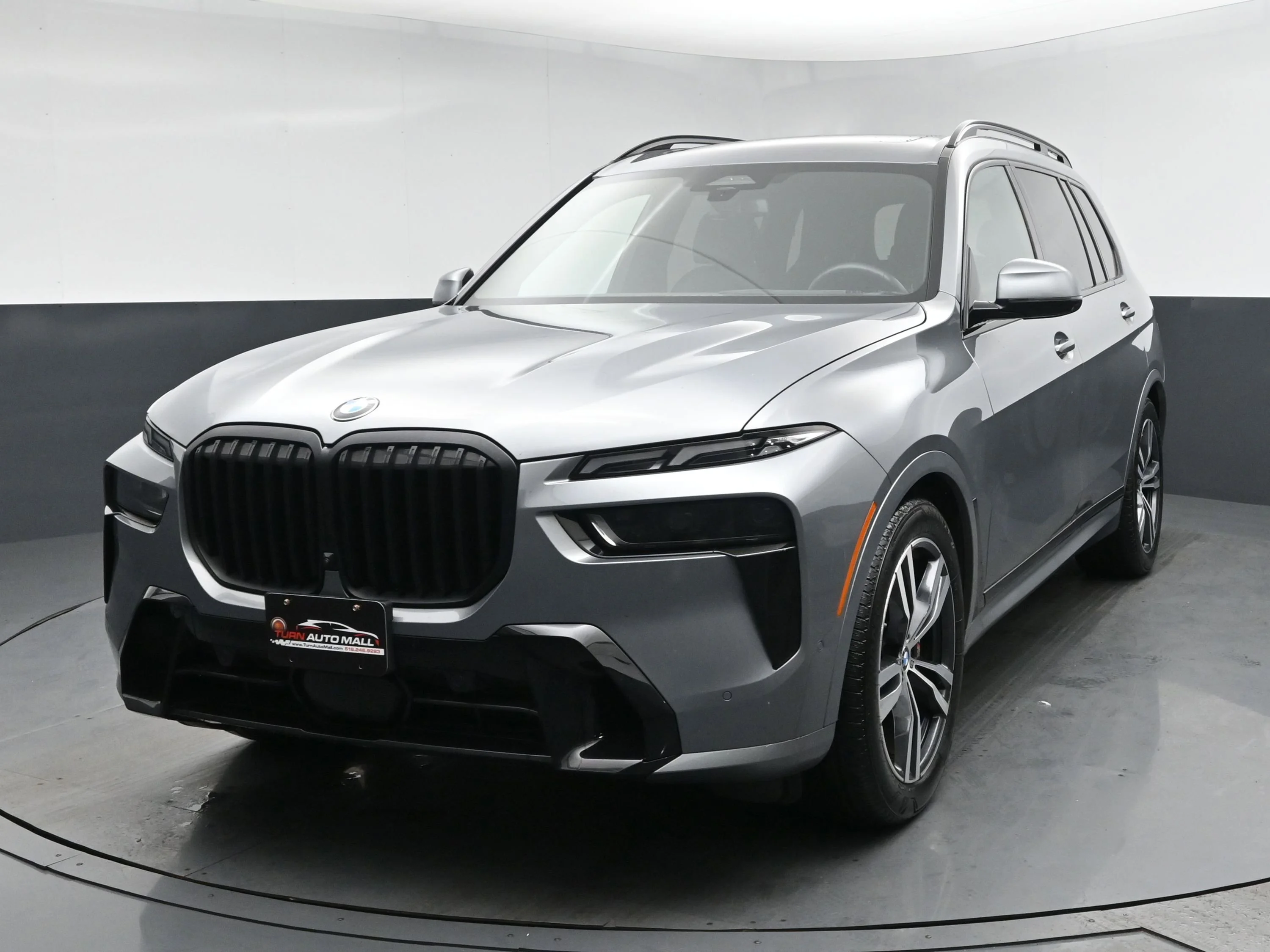 2024 BMW X7 xDrive40i's photo