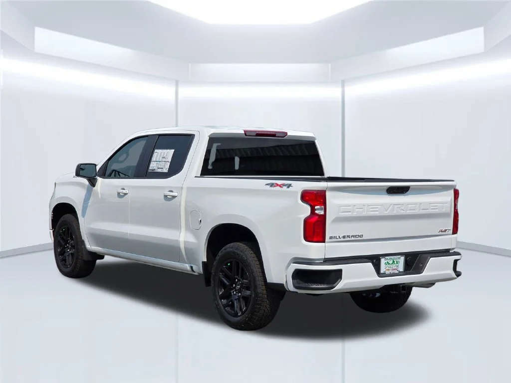 New 2026 White Chevrolet RST image 18