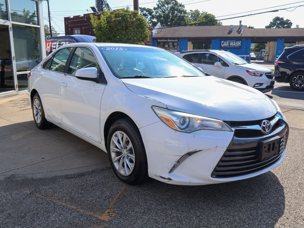 Used 2015 White Toyota LE image 7