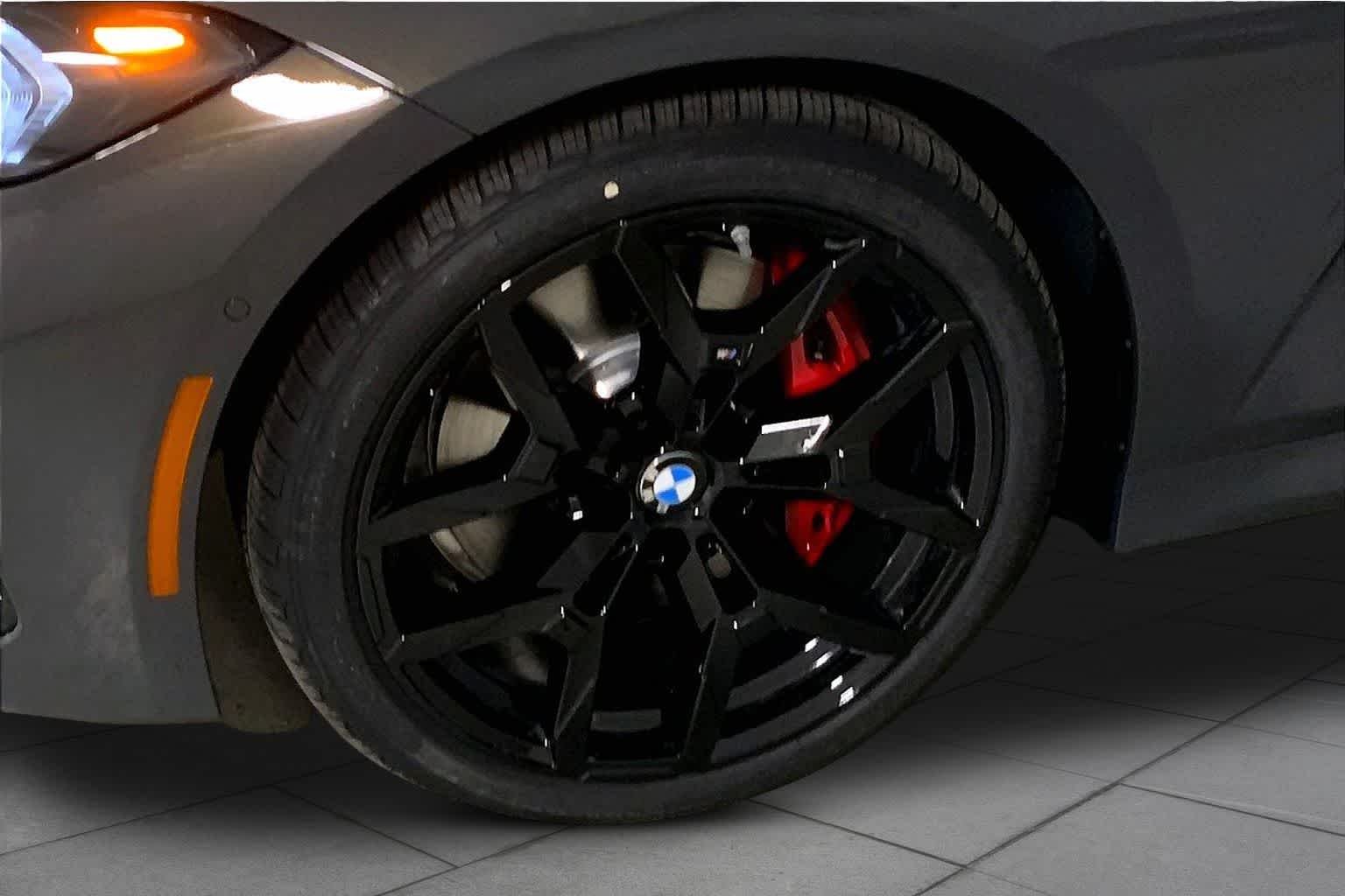 New 2026 Dravit Grey Metallic BMW 330i xDrive image 11