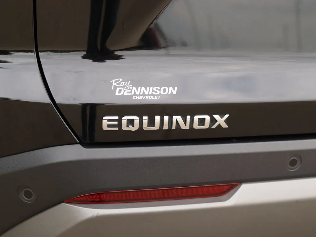 2025 Chevrolet Equinox LT - Photo 32