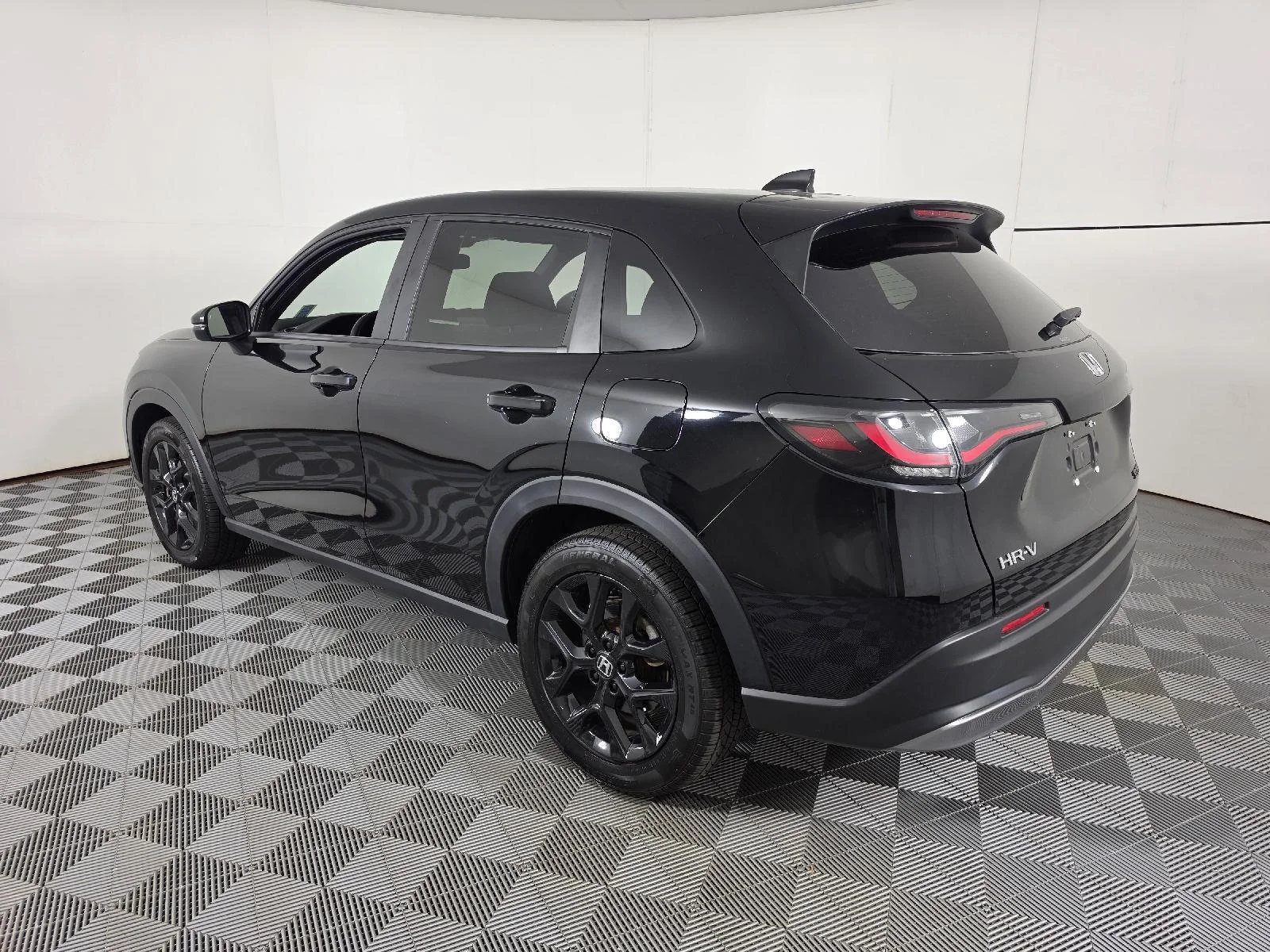Used 2024 Crystal Black Pearl Honda Sport image 8