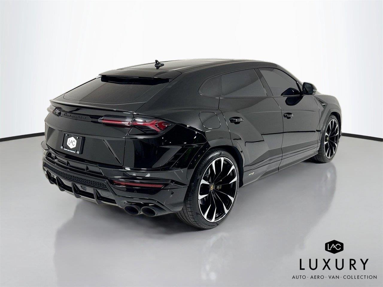 2024 Lamborghini Urus S - Photo 6