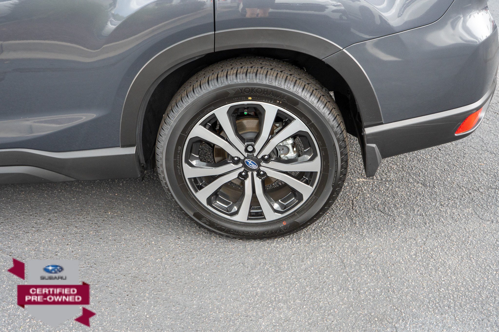 Used 2023 Magnetite Gray Metallic Subaru Limited image 11