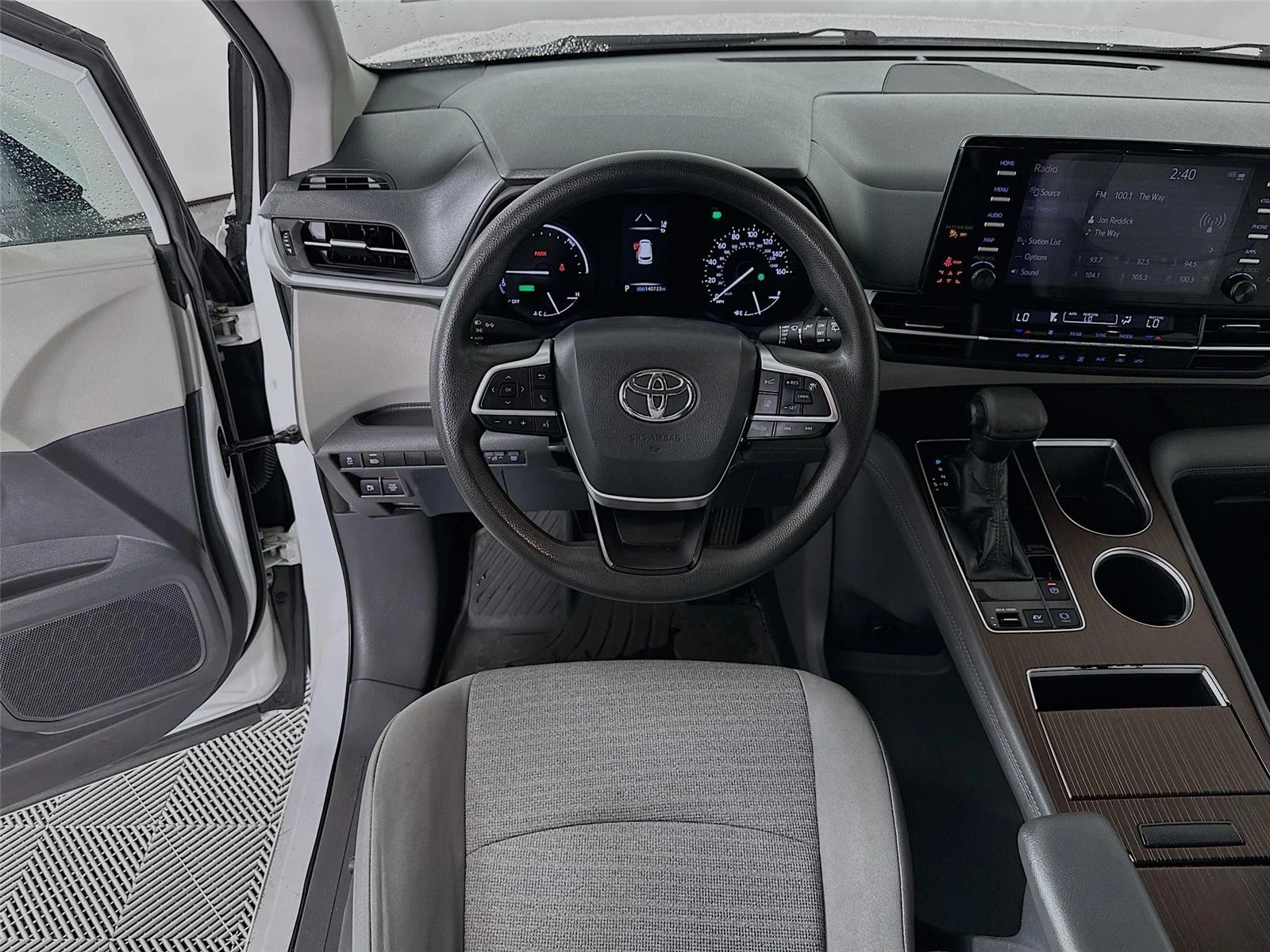 Used 2021 Toyota Sienna LE with VIN 5TDKSKFC4MS022862 for sale in Winona, Minnesota