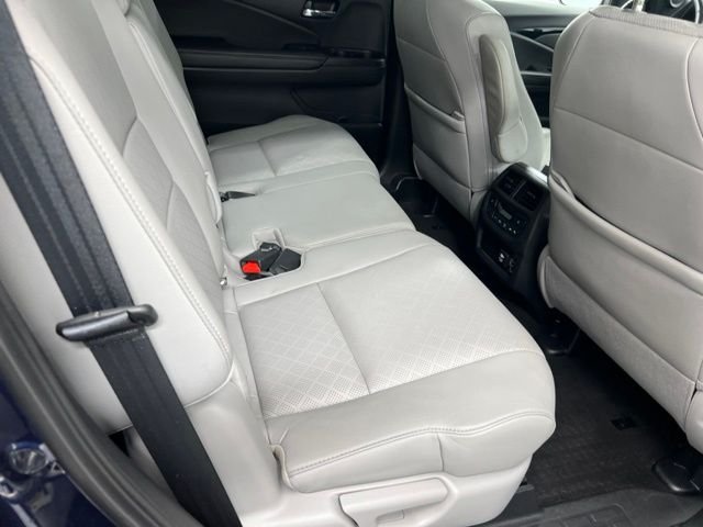 Used 2019 Blue Honda Touring image 24