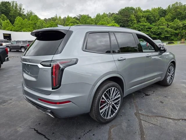 Used 2023 Argent Silver Metallic Cadillac Sport image 8