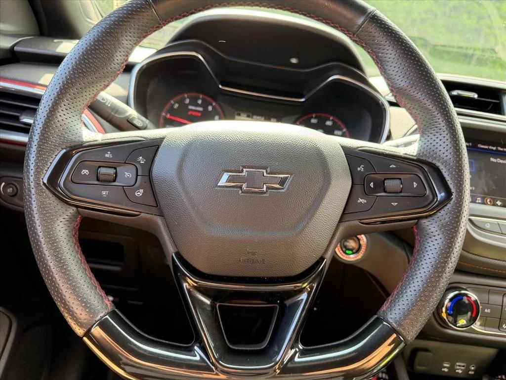Used 2022 White Chevrolet RS image 18